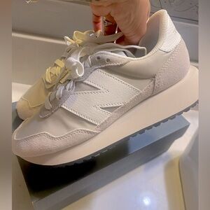 New Balance 237 Cream White Sneakers